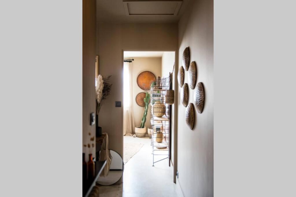 L'Etage Et Son Patio Apartment Ruelle-sur-Touvre Ngoại thất bức ảnh